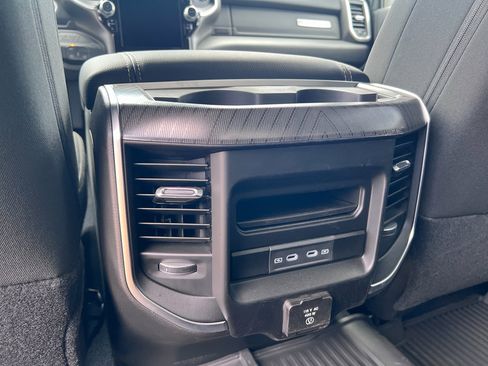 New 2026 RAM 3500 Big Horn AWD/4WD image 17