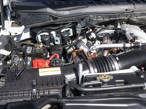 Used 2022 Ford F350 XL w/ Power Equipment Group image 15