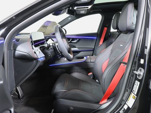 New 2026 Mercedes-Benz E 53 AMG e 4MATIC Sedan image 3