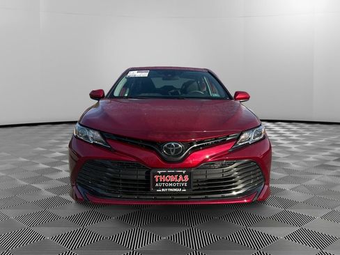 Used 2019 Toyota Camry LE image 2