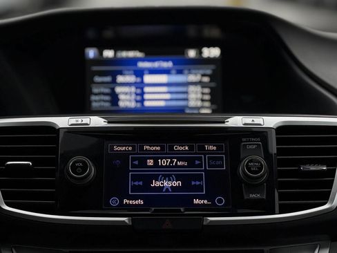 Used 2015 Honda Accord EX-L image 19