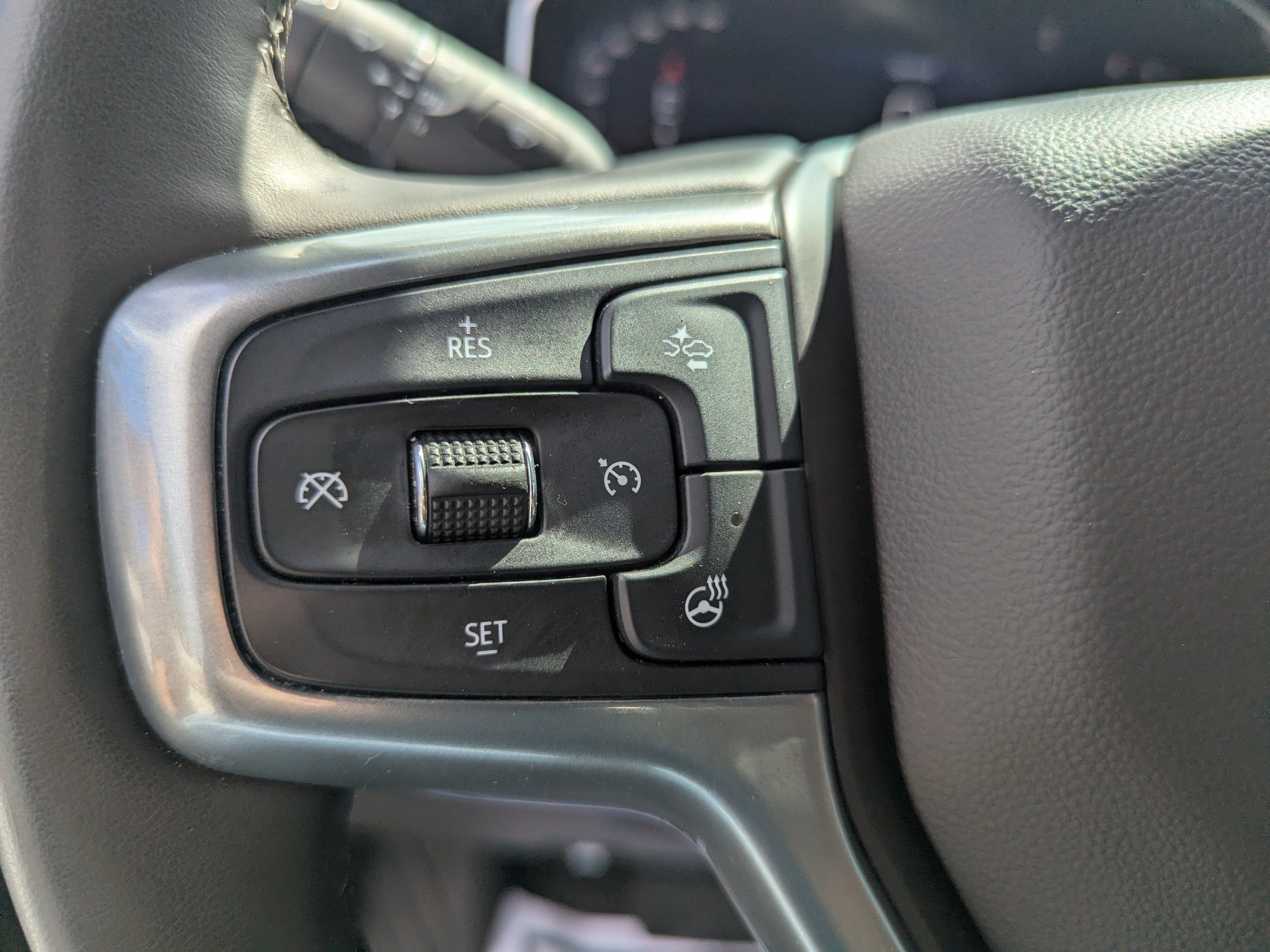 Used 2024 Chevrolet Silverado 3500 LTZ w/ LTZ Convenience Package AWD/4WD image 14