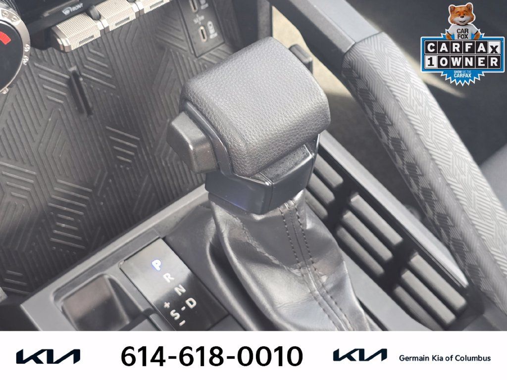 Used 2024 Toyota Tacoma SR RWD image 22
