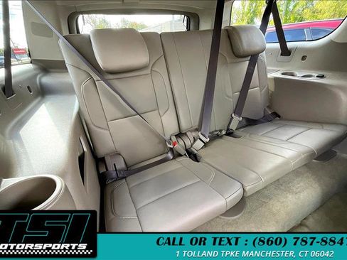 Used 2018 Chevrolet Suburban Premier image 28