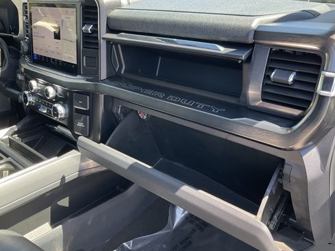 Used 2024 Ford F350 Lariat w/ Lariat Ultimate Package AWD/4WD image 30
