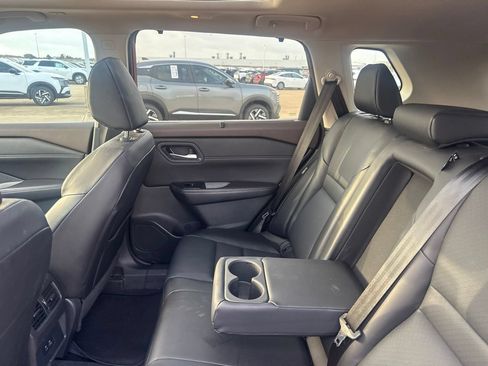Certified 2023 Nissan Rogue SV w/ SV Premium B Package FWD image 35