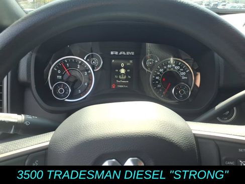 Used 2024 RAM 3500 Tradesman w/ Chrome Appearance Group AWD/4WD image 24
