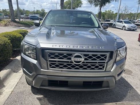 Used 2024 Nissan Frontier SV w/ Tow Package image 9