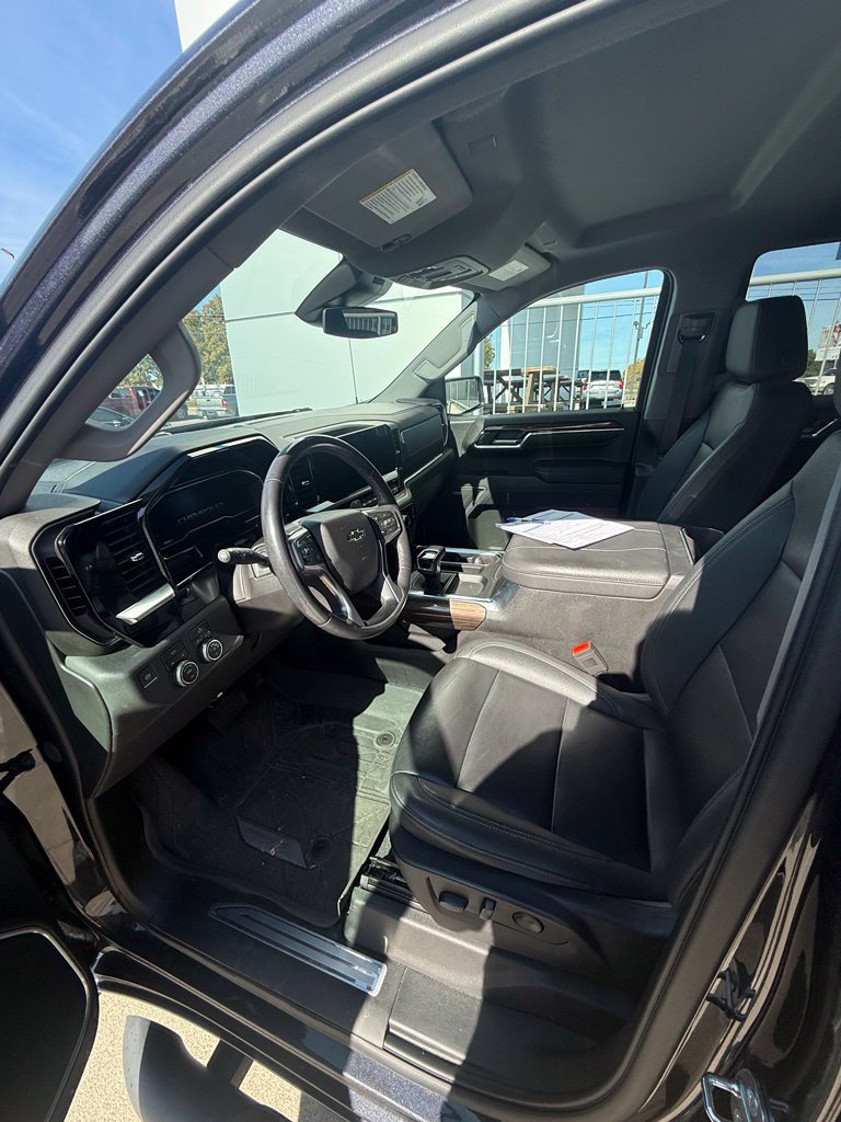Used 2023 Chevrolet Silverado 1500 RST w/ All Star Edition Plus AWD/4WD image 5