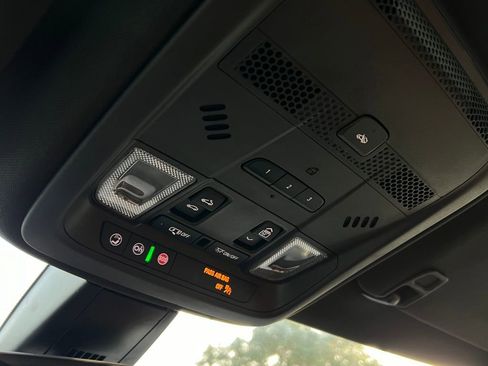 Certified 2021 Cadillac XT5 Premium Luxury w/ LPO, Floor Liner Package image 45