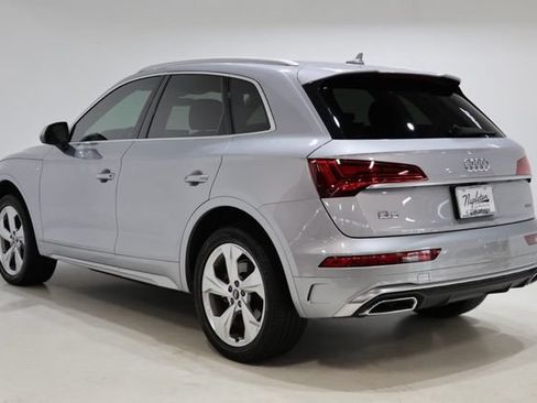 Used 2022 Audi Q5 2.0T Premium Plus w/ Premium Plus Package AWD/4WD image 6