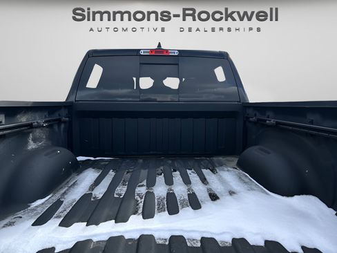 Used 2022 RAM 1500 Tradesman w/ SXT Appearance Group image 9