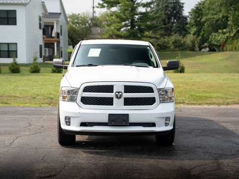 Used 2017 RAM 1500 Express AWD/4WD image 3