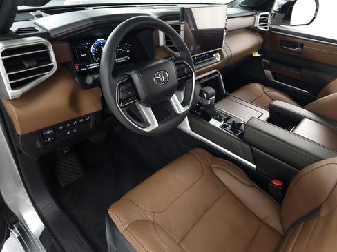 Used 2025 Toyota Sequoia Limited image 20