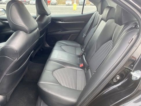 Used 2023 Toyota Camry SE image 19