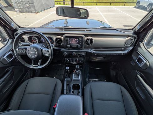 Used 2020 Jeep Wrangler Sport AWD/4WD image 16