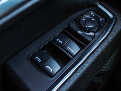 Used 2025 GMC Sierra 1500 Elevation AWD/4WD image 10