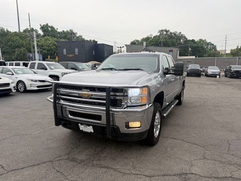 Used 2014 Chevrolet Silverado 3500 LTZ w/ LTZ Plus Package AWD/4WD image 4