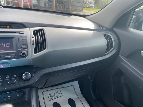 Used 2015 Kia Sportage LX FWD image 30