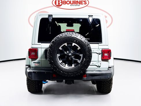 Used 2024 Jeep Wrangler Unlimited Rubicon 4xe AWD/4WD image 11