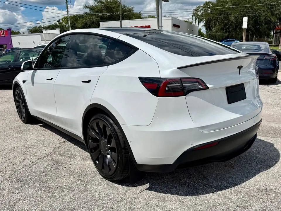 Used 2022 Tesla Model Y Performance AWD/4WD image 5