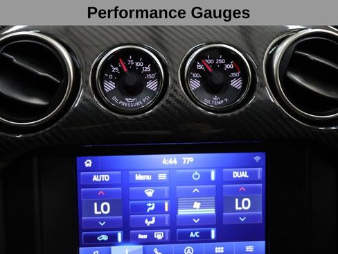 Used 2022 Ford Mustang Shelby GT500 w/ Carbon Fiber Track Pack RWD image 18