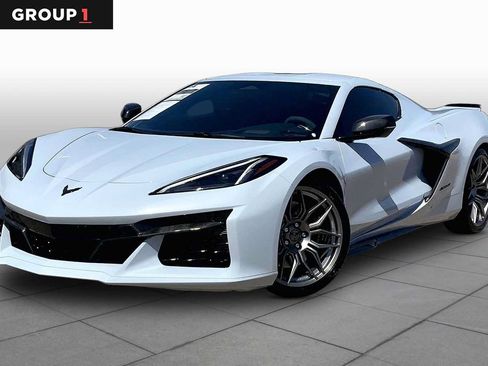 Used 2024 Chevrolet Corvette Z06 RWD image 1