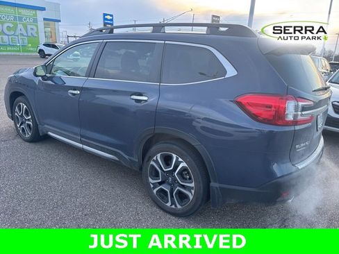 Used 2023 Subaru Ascent Touring w/ Popular Package #2A image 4