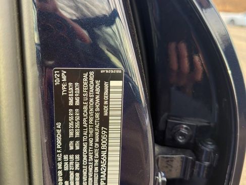 Used 2022 Porsche Macan image 14