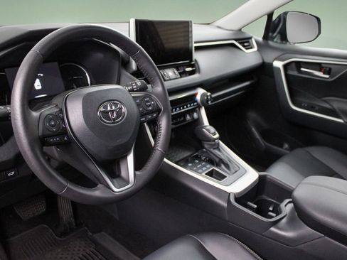Used 2025 Toyota RAV4 XLE Premium w/ Weather Package AWD/4WD image 2