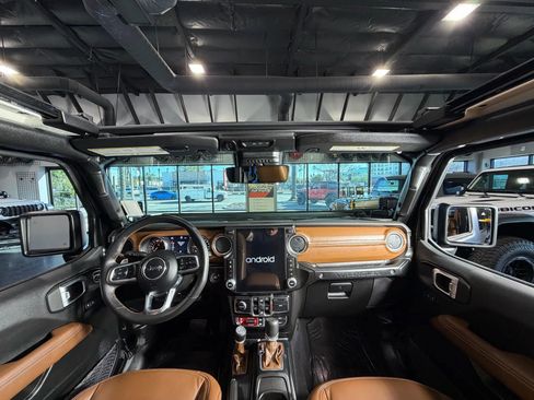 Used 2023 Jeep Wrangler Unlimited Rubicon 392 AWD/4WD image 27