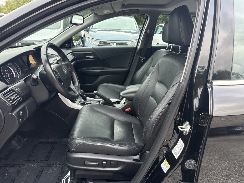Used 2015 Honda Accord EX-L image 13