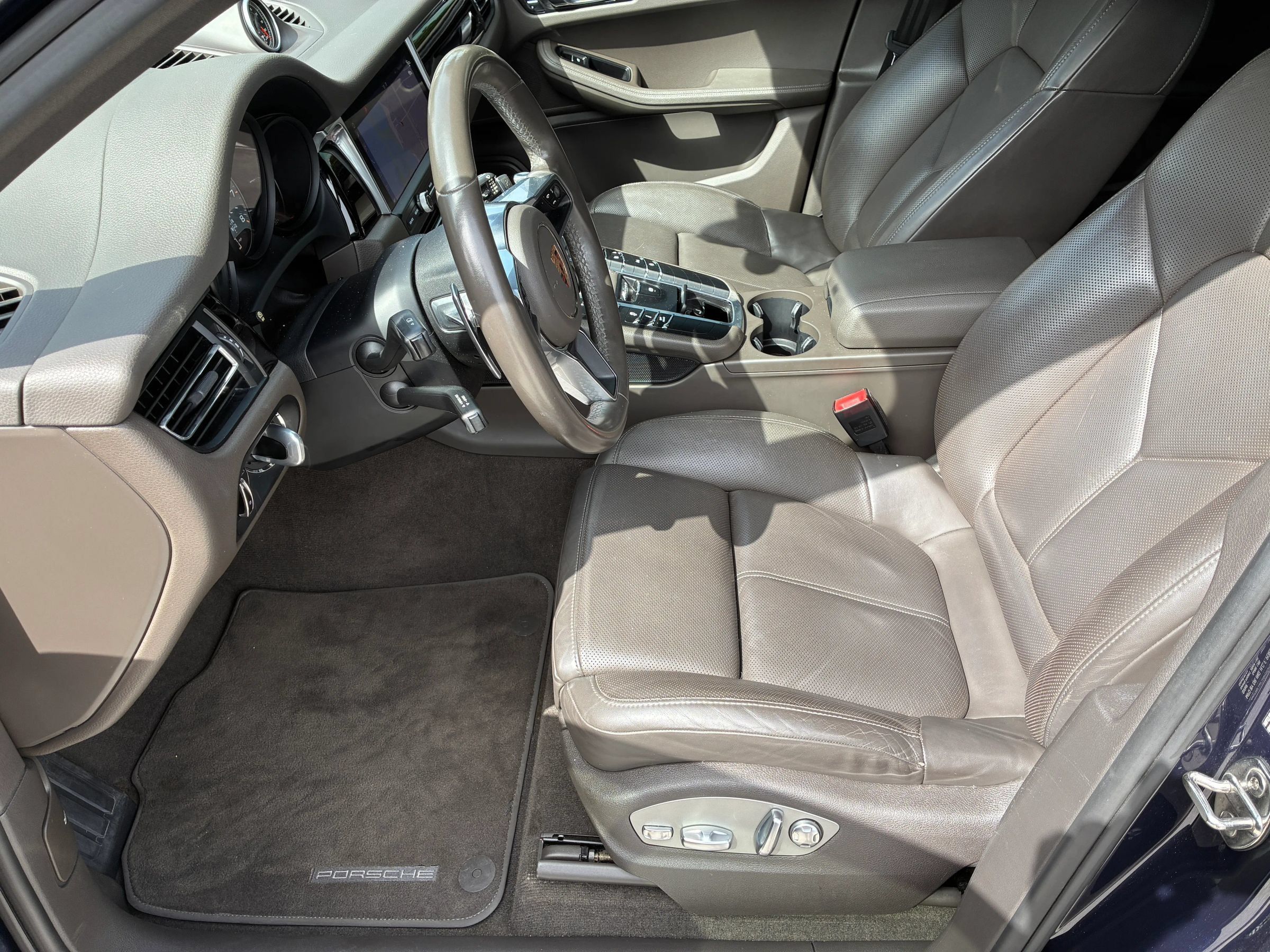 Used 2019 Porsche Macan S AWD/4WD image 15