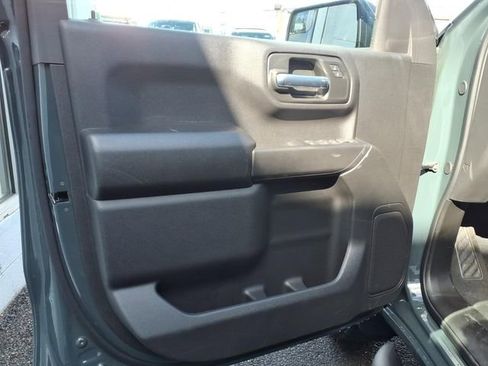 Used 2025 Chevrolet Silverado 1500 Custom Trail Boss w/ LPO, Dark Essentials Package image 10