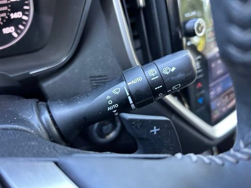 Used 2023 Subaru Ascent Touring AWD/4WD image 62