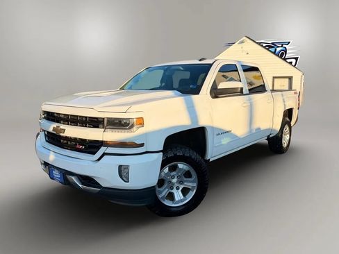 Used 2018 Chevrolet Silverado 1500 LT w/ All Star Edition AWD/4WD image 1