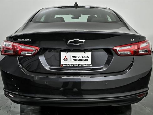 Used 2022 Chevrolet Malibu LT FWD image 8