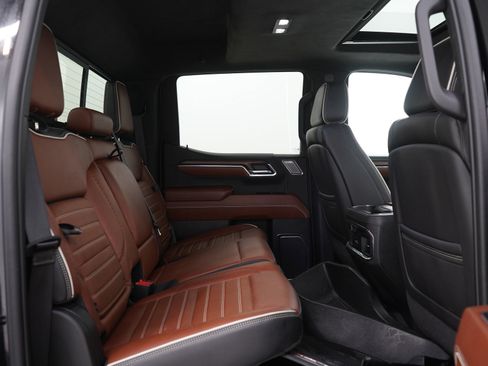 Used 2023 GMC Sierra 1500 Denali Ultimate image 16