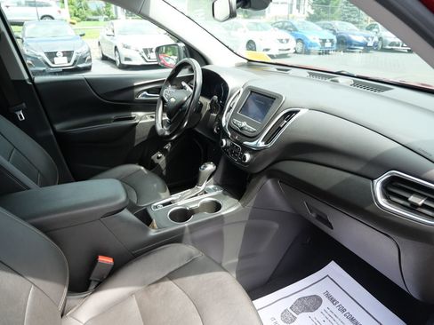 Used 2021 Chevrolet Equinox LT AWD/4WD image 17
