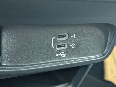 New 2026 Chrysler Voyager LX FWD image 21