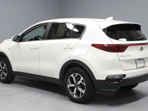 Used 2022 Kia Sportage LX AWD/4WD image 8