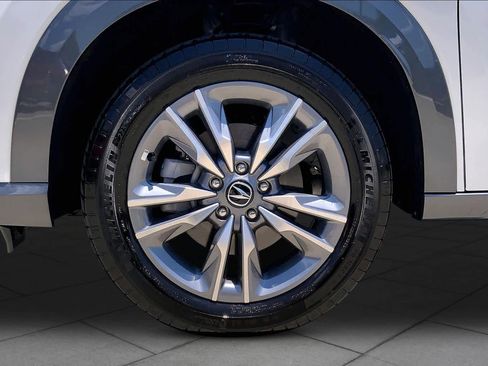 Used 2025 Acura ADX AWD image 11