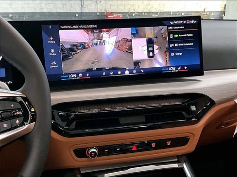 Certified 2025 BMW 330i Sedan image 8