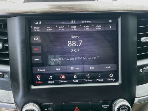 Used 2020 RAM 1500 Laramie AWD/4WD image 14