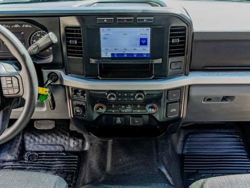 Used 2024 Ford F350 XLT image 23