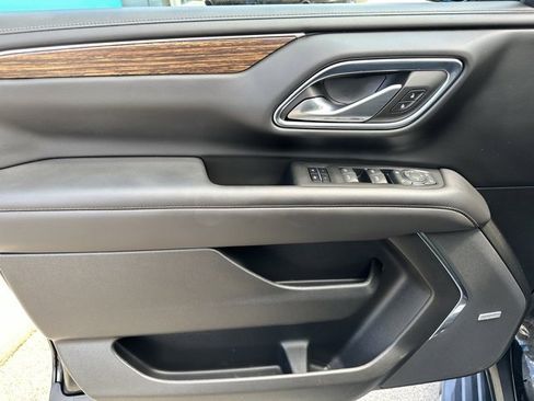 Used 2023 Chevrolet Tahoe High Country image 12