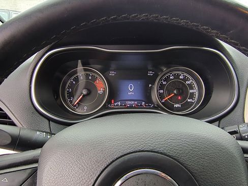 Used 2020 Jeep Cherokee Trailhawk image 43