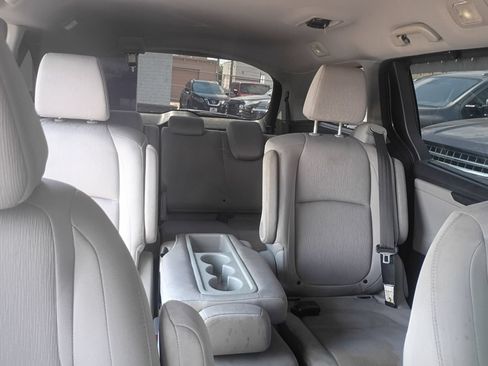 Used 2019 Honda Odyssey EX image 13