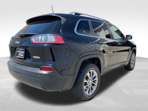 Used 2021 Jeep Cherokee Latitude Plus AWD/4WD image 5