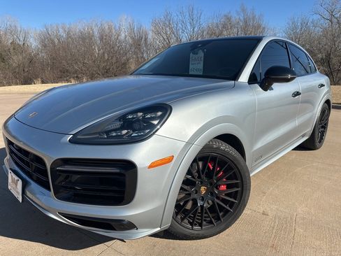 Used 2021 Porsche Cayenne GTS image 1